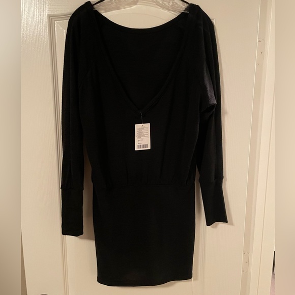 🖤Urban Outfitters Silence + Noise Black Top NWT - Picture 3 of 5